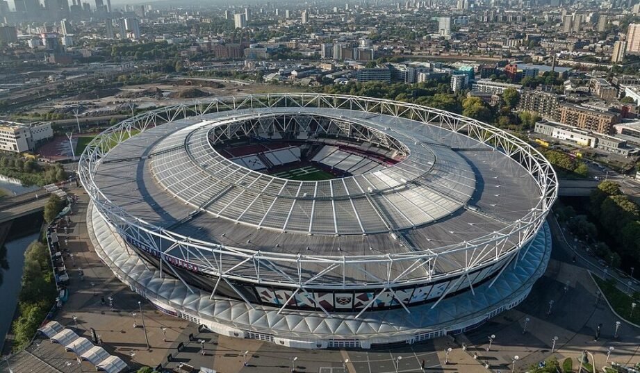 Stadion w Londynie pokryją panele fotowoltaiczne