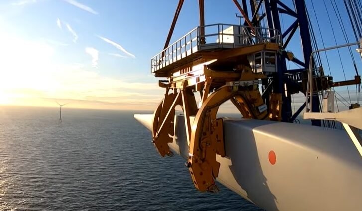 Recyklingowane łopaty turbin trafią na potężną morską farmę wiatrową