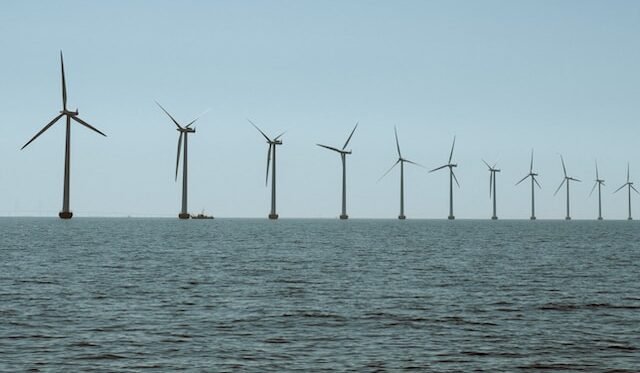 Orsted i Vestas chcą budować turbiny wiatrowe z zerowym śladem węglowym