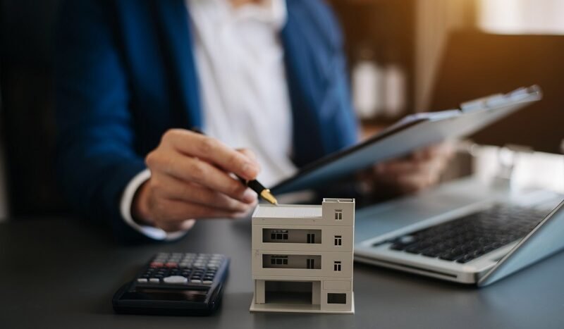 Kredyt mieszkaniowy – z jakimi kosztami trzeba się liczyć?