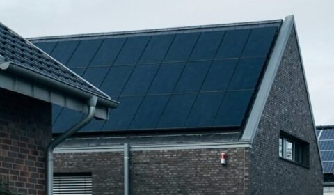 Ceny energii w aukcjach dla fotowoltaiki dachowej w Niemczech