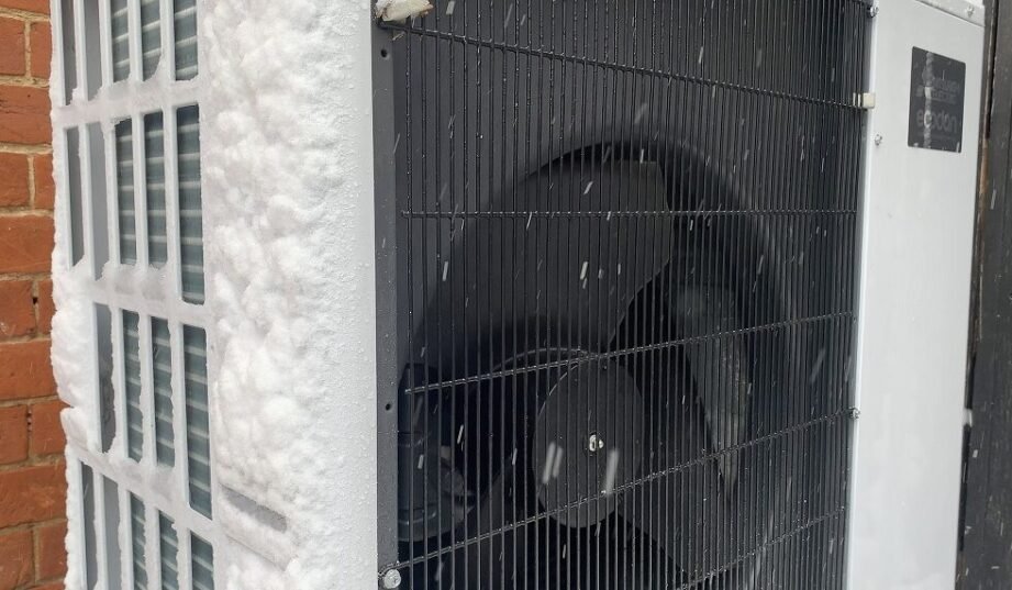 Jak zadbać o pompę ciepła w zimie?