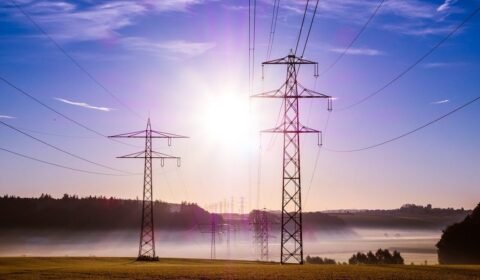 Niemal 26 tys. odbiorców zmieniło sprzedawcę prądu w 2023