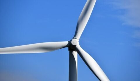 Kontrakt z Holendrami dotyczący morskiej farmy wiatrowej PGE