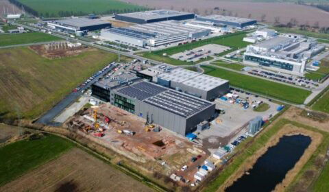 Powiększa się fabryka baterii w Gliwicach
