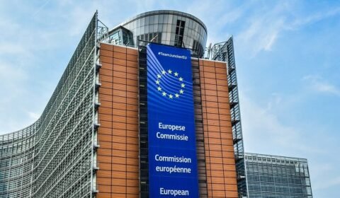 Unia Europejska wprowadza karne cła na chińskie elektryki
