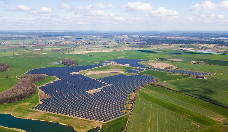 Na Łotwie powstanie duża farma PV na trackerach. Z udziałem polskiej firmy