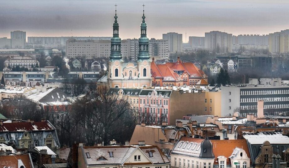 Tyle kopciuchów do wymiany mają jeszcze polskie miasta