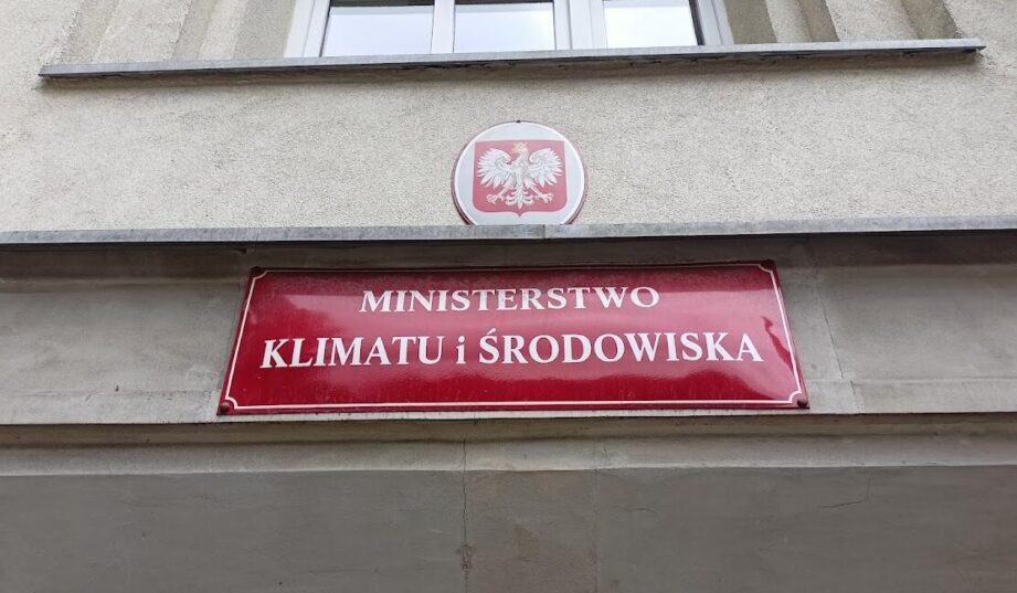 Fotowoltaika do 500 kW bez pozwolenia na budowę i zmiany w cable poolingu. Co jeszcze planuje rząd?