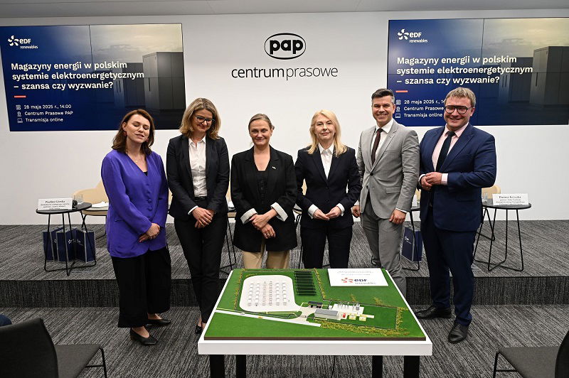 spotkanie poświęcone rozpoczęciu budowy magazynu energii przez EDF Renewables Polska