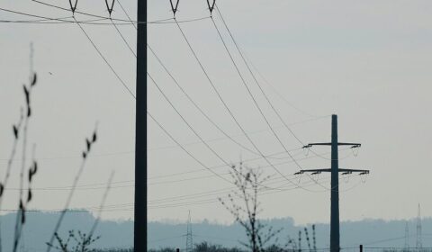 W Europie dalszy spadek hurtowych cen energii, w Polsce wzrost
