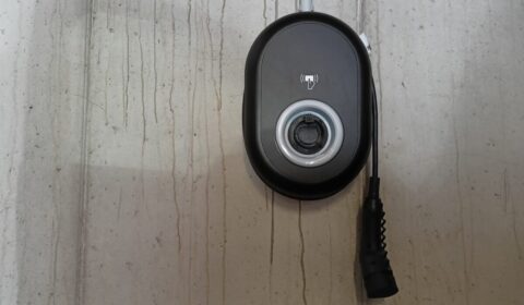 Instalacja prywatnej ładowarki w budynku wielorodzinnym będzie prostsza