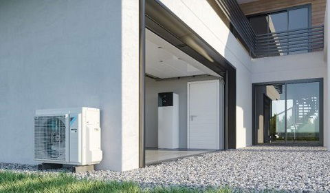 Nowa pompa ciepła Daikin zasilana z gniazda 115 V