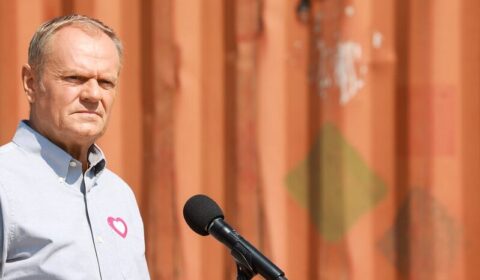 Premier: Wiatraki na lądzie dają szansę na najtańszy prąd