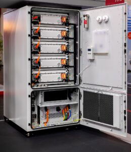 Magazyn energii Good We ESA 125 kW-261 kWh