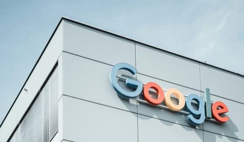 Google ograniczy wykorzystanie sztucznej inteligencji, aby nie przeciążać sieci
