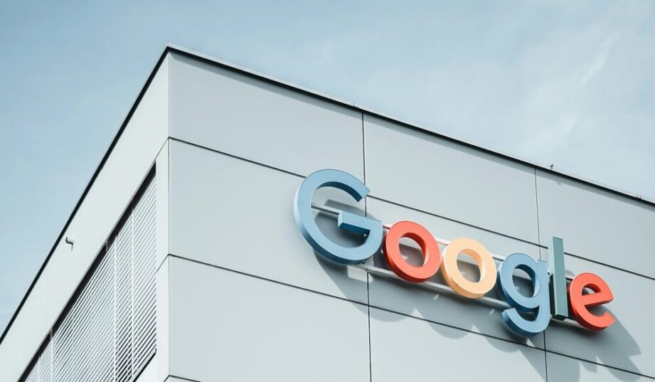 Google ograniczy wykorzystanie sztucznej inteligencji, aby nie przeciążać sieci