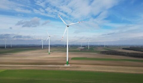 Niższe ceny energii z farm wiatrowych obniżyły wynik Polenergii