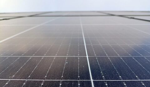 Z pozoru niezauważalne zjawiska mogą obniżyć wydajność modułów PV