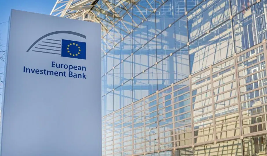 Miliony euro na kredyty dla polskich firm i wspólnot mieszkaniowych