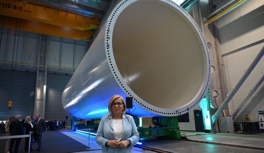 W Polsce ruszyła produkcja wież do morskich wiatraków