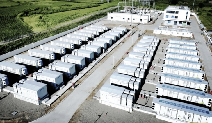 Hybrydowy magazyn energii: 100 MW mocy w bateriach i superkondensatorach