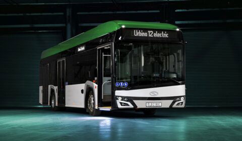 Autobusy elektryczne na ulicach dwóch kolejnych miast