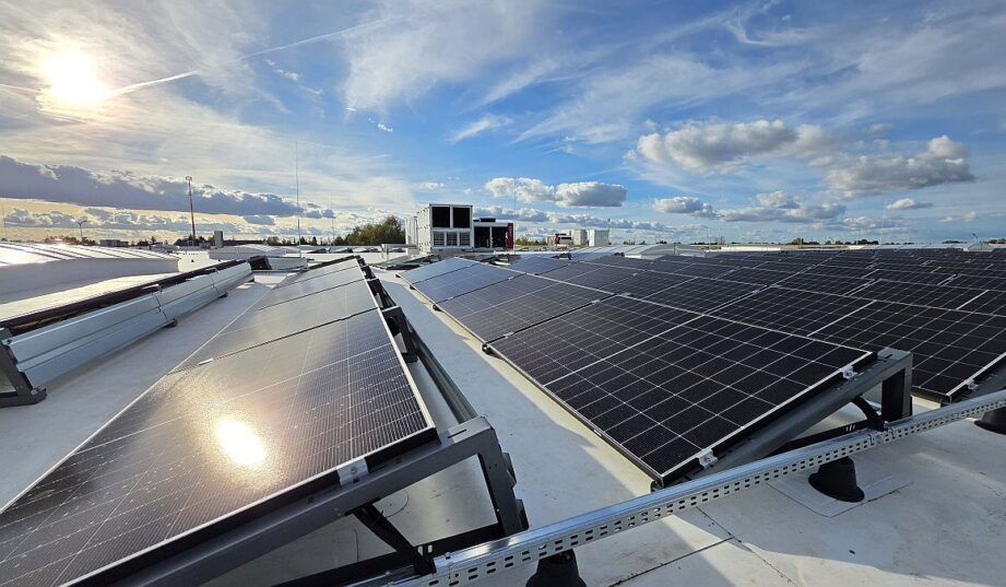 Nowa Castorama w Gnieźnie z instalacją PV, magazynem energii i pompami ciepła