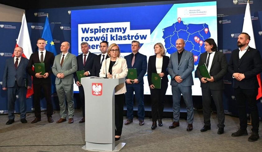Pierwsze umowy dofinansowania z klastrami energii podpisane. Ponad 700 mln zł w puli