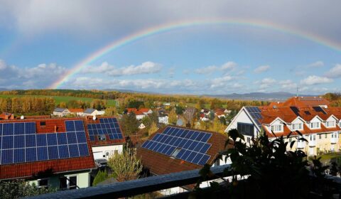 Jak odliczyć koszty fotowoltaiki od podatku? Ile można oszczędzić? Podpowiadamy!