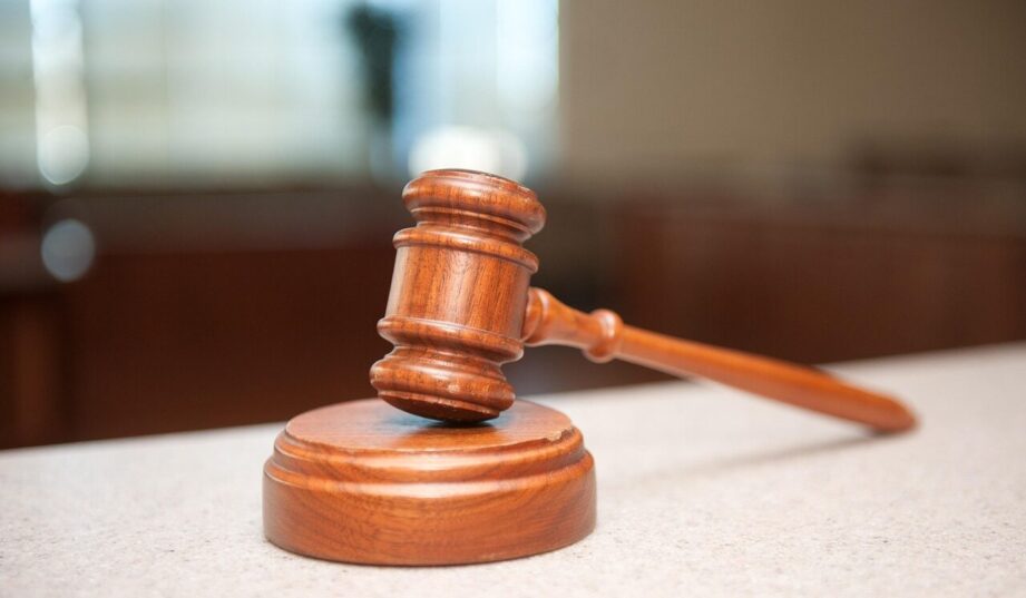 Zielone obietnice TotalEnergies skrytykowane przez sąd