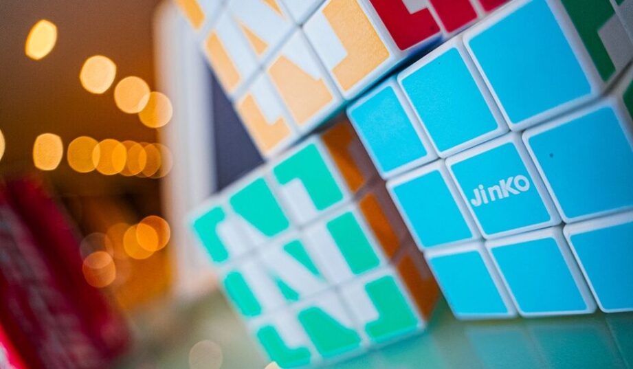 Największy producent modułów PV w kwartał stracił ponad 100 mln dolarów