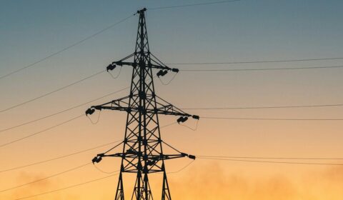 Spadek ceny energii na RDN. Nieznacznie wzrosły ceny w kontraktach terminowych