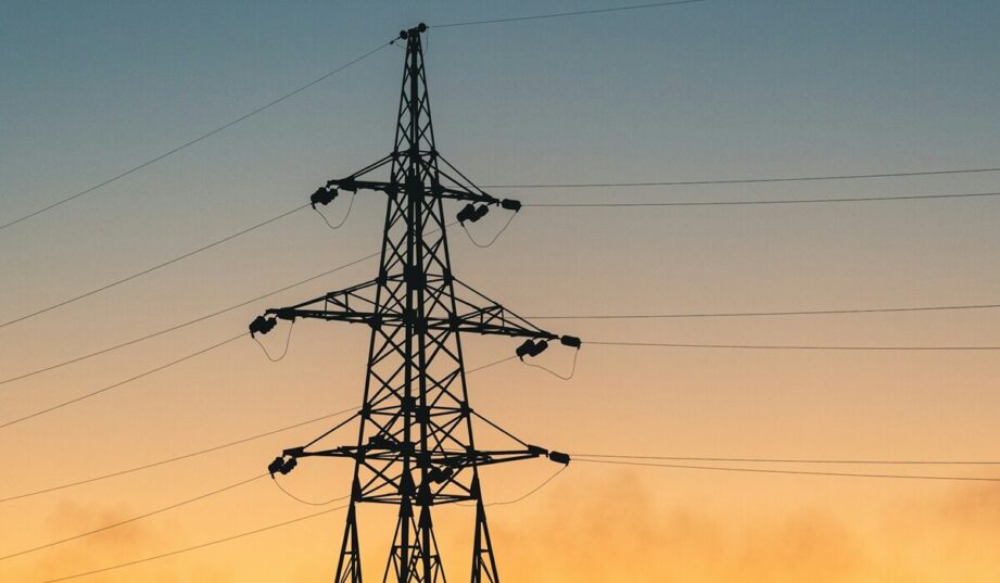 Spadek ceny energii na RDN. Nieznacznie wzrosły ceny w kontraktach terminowych