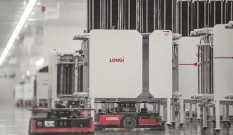 Elastyczny tandem perowskit/krzem osiąga sprawność 33,4 procent