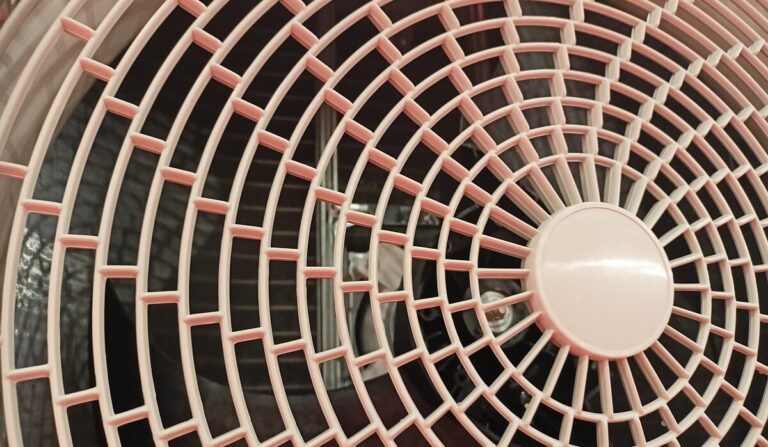 Elastokaloryki w fazie badań. Czy zastąpią pompy ciepła w budynkach?