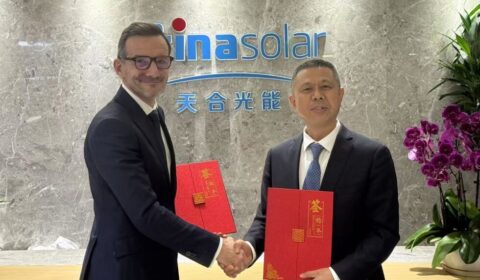 Chińczycy pomogą zbudować europejską gigafabrykę paneli PV