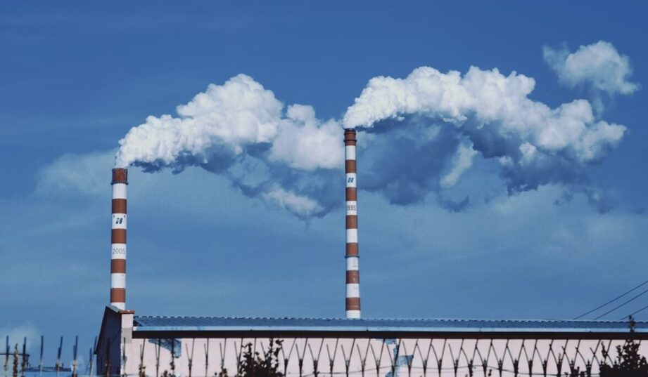 Ustawa o CBAM podpisana przez prezydenta. Koniec z &bdquo;ucieczką emisji&rdquo;?