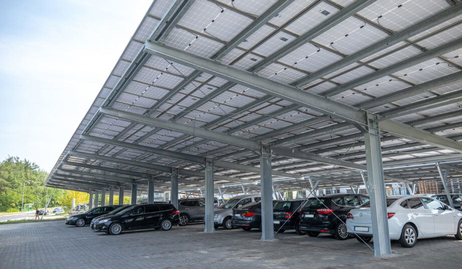 Inwestycja, kt&oacute;ra chroni i zarabia. Poznaj nowoczesne carporty Tiga-Cynk
