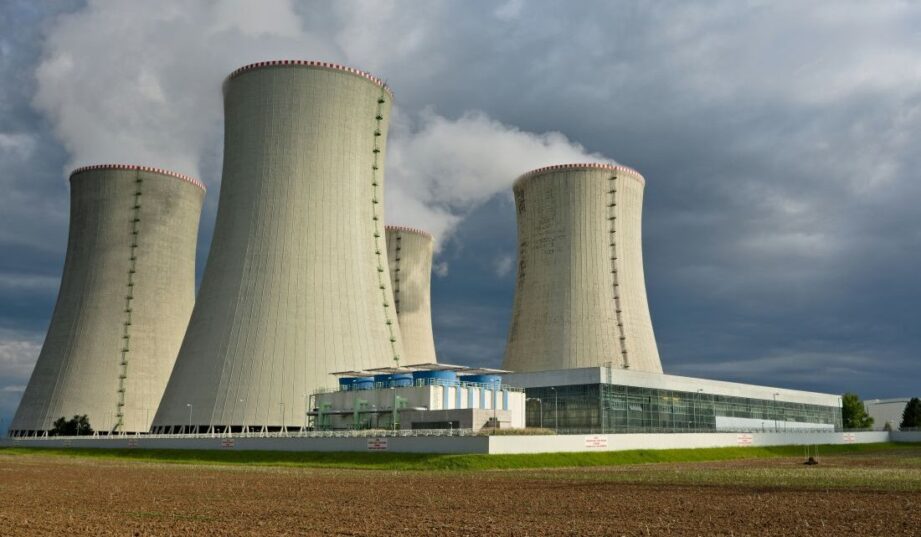 Zielone światło dla budowy pierwszej polskiej elektrowni jądrowej. Komisja Europejska zatwierdza pomoc publiczną