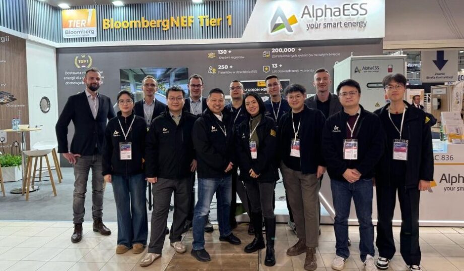 AlphaESS prezentuje w Warszawie chłodzone cieczą magazyny energii dla sektora C&I