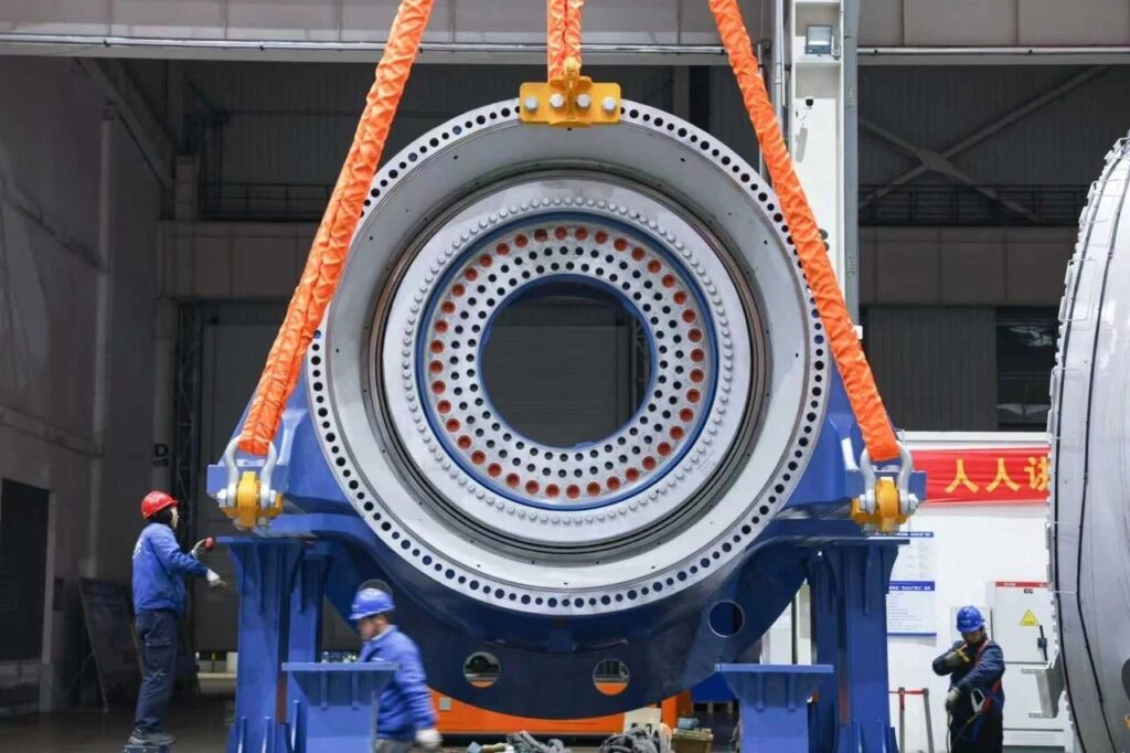 montaż turbiny H305 CSSC