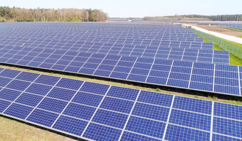 Orlen zbuduje kolejną farmę PV przy płockiej rafinerii