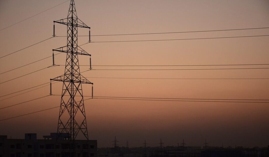 Nowe zasady przyłączenia OZE i odbiorc&oacute;w - szkolenie on-line