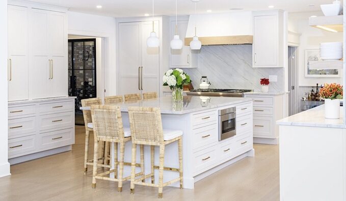 Minimalizm z charakterem: nowoczesne rozwiązania dla stref roboczych