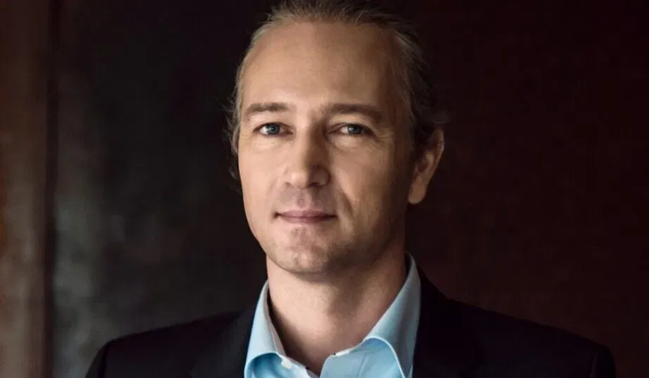 Stabilne przychody, wyższy dług: Grupa Mosty inwestuje w projekty magazynowe