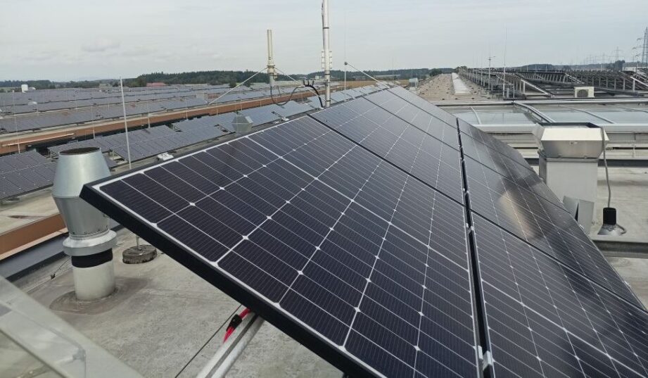 Tak kształtowały się ceny paneli PV i falownik&oacute;w na koniec 2025