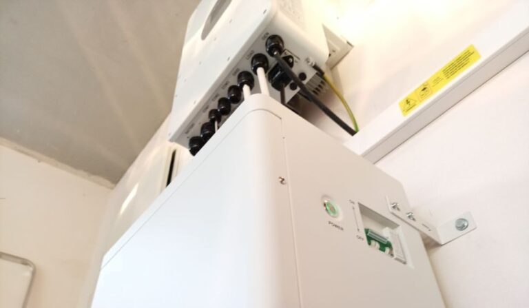 Magazyn 12 kWh i obowiązkowy EMS. Nowe zasady "Mojego Prądu" zmieniają reguły gry