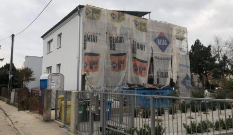 Sp&oacute;r podwykonawcy z firmą fotowoltaiczną. Sąd wydał nakaz zapłaty