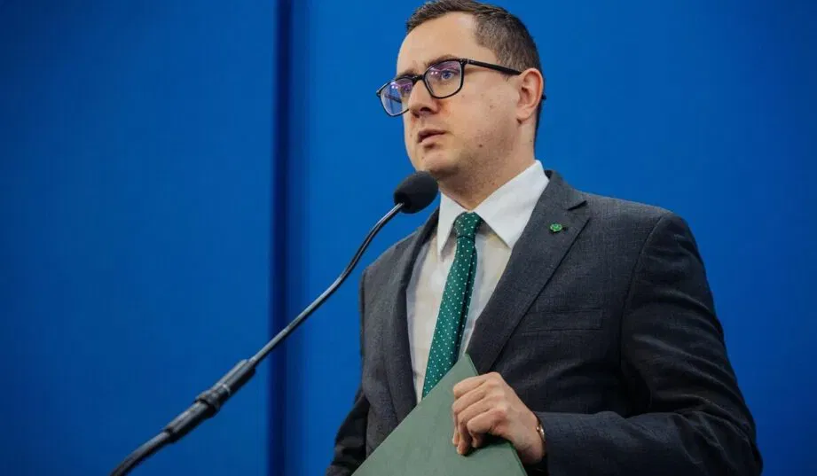 Wysokie ceny pelletu. Minister Motyka zapowiada interwencję